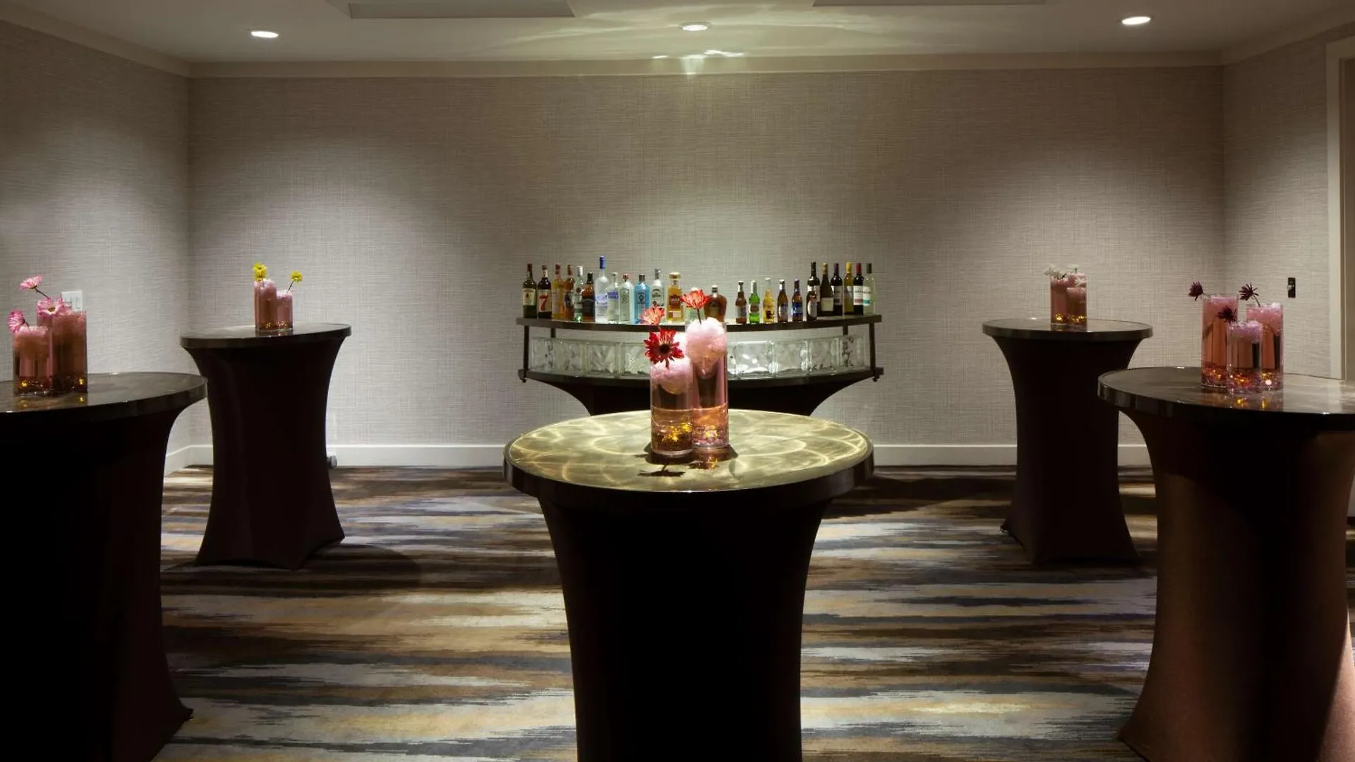 Hilton Tampa Airport Westshore 4*,